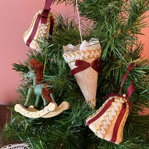 Four Victorian ornaments